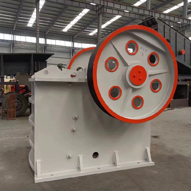 Large-scale mobile jaw crushers for mines Construction waste and limestone crushers - Image 4