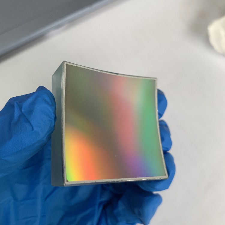 Flat field concave holographic grating - Image 3