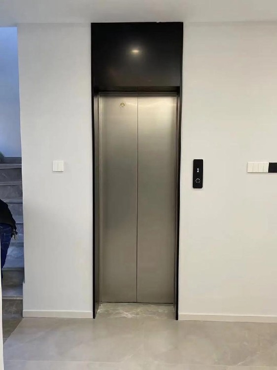 Commercial passenger elevator - Image 5