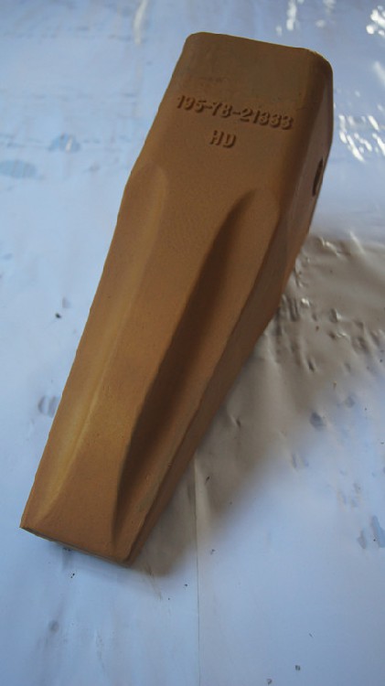 Komatsu bucket teeth  175-78-21693,195-78-21320,195-78-29140,195-78-71320SH,195-78-21331,195-78-21333HD,195-78-21330,195-78-71320,195-78-21331L,232-70-13130 - Image 2