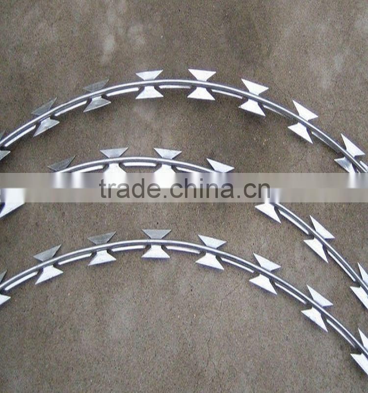 Low price razor wire,razor barbed wire,razor wire fencing