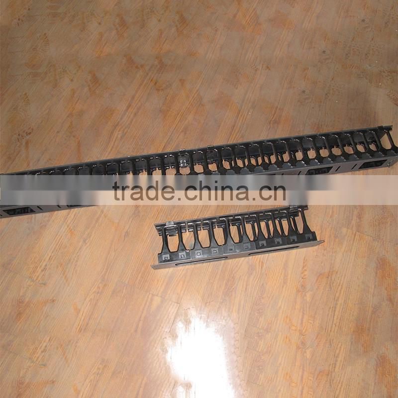 Optional Cable Management ,free Cable Management ring can be installed freely