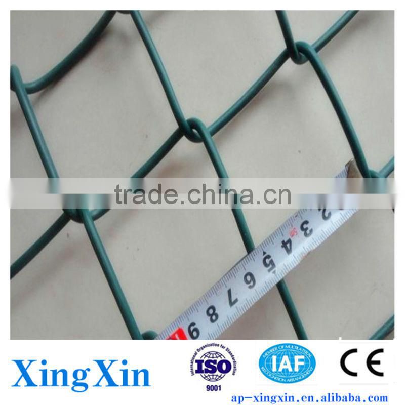 China Chain Link Fence Fabric, Chain Link Fence Barb Wire Top, hot dipped galvanized chain link fence (Pd - 042)