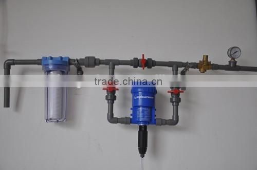 Plastic poultry chicken feeder and drinker