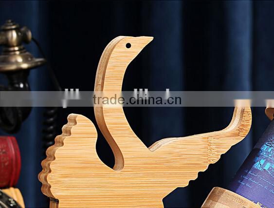 Eco-friendly novelty bamboo wine holders swan wine holders for house and club red wine rack