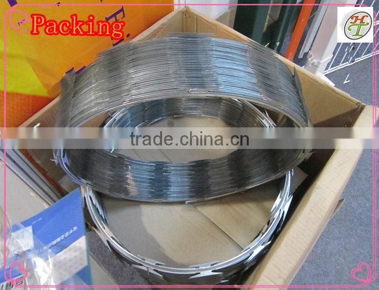 BTO-22 hot dip galvanized blade razor wire high security fence top rolls outside diameter 760mm