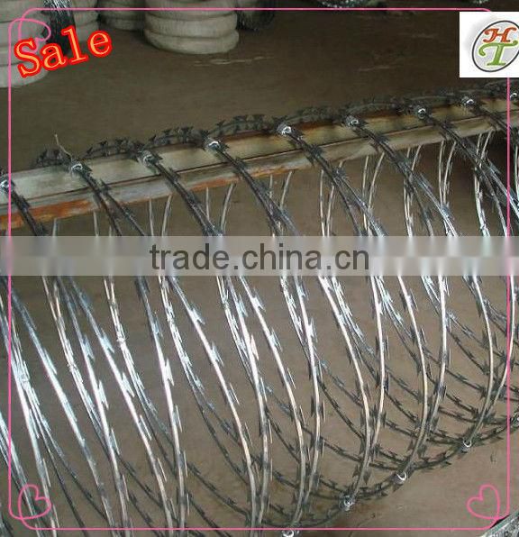 BTO-22 hot dip galvanized blade razor wire high security fence top rolls outside diameter 760mm