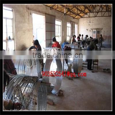 hot dipped galvanized military grade barb wire fence razor wire cbt-60 price razor barbed wire