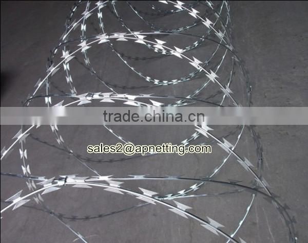 BTO-22 hot dip galvanized blade razor wire high security fence top rolls outside diameter 760mm