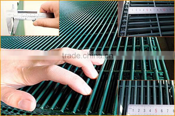 High quality hot dipped galvanized and pvc coated 358 fence