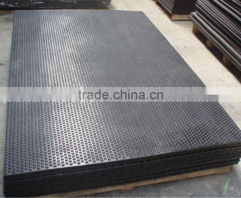 4' x 6' x17mm thick bubble top design rubber horse mat