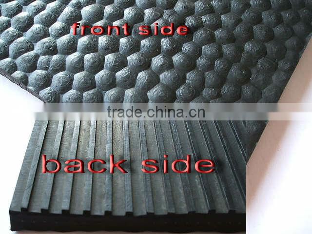 10mm to 30mm thickness Easy cleaning cow stable rubber mat