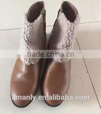 Ladies short boots