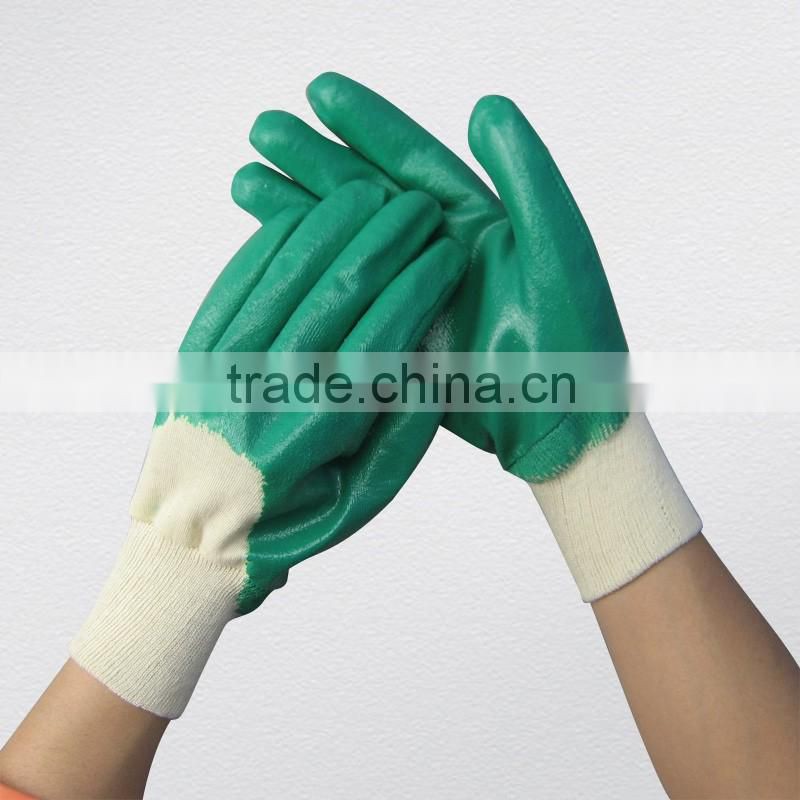 Light nitrile coated interlock liner chemical nitrile glove