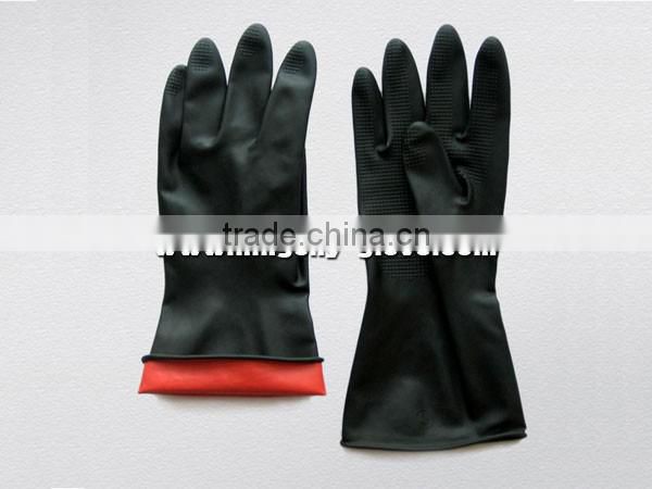 Long sleeve double color embossed palm latex industrial glove