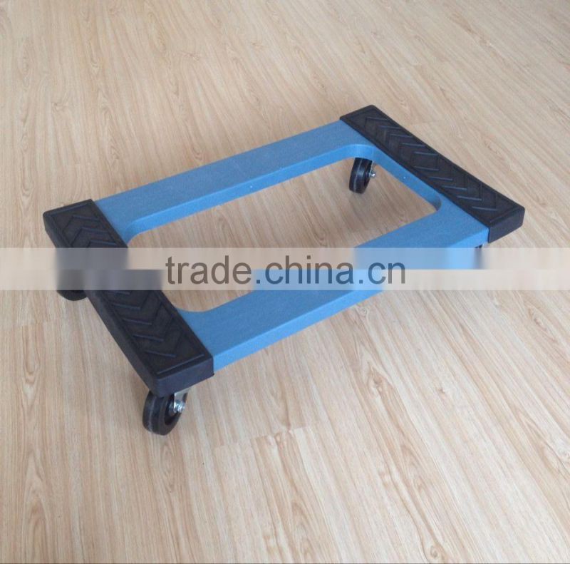 Platform dolly with casters