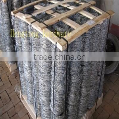 Alibaba express hot-dip galvanized barbed wire fencing prices Made In China