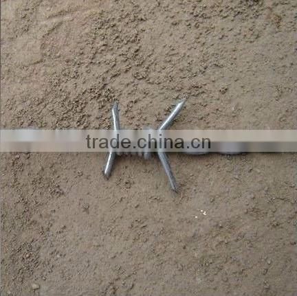 Alibaba express hot-dip galvanized barbed wire fencing prices Made In China