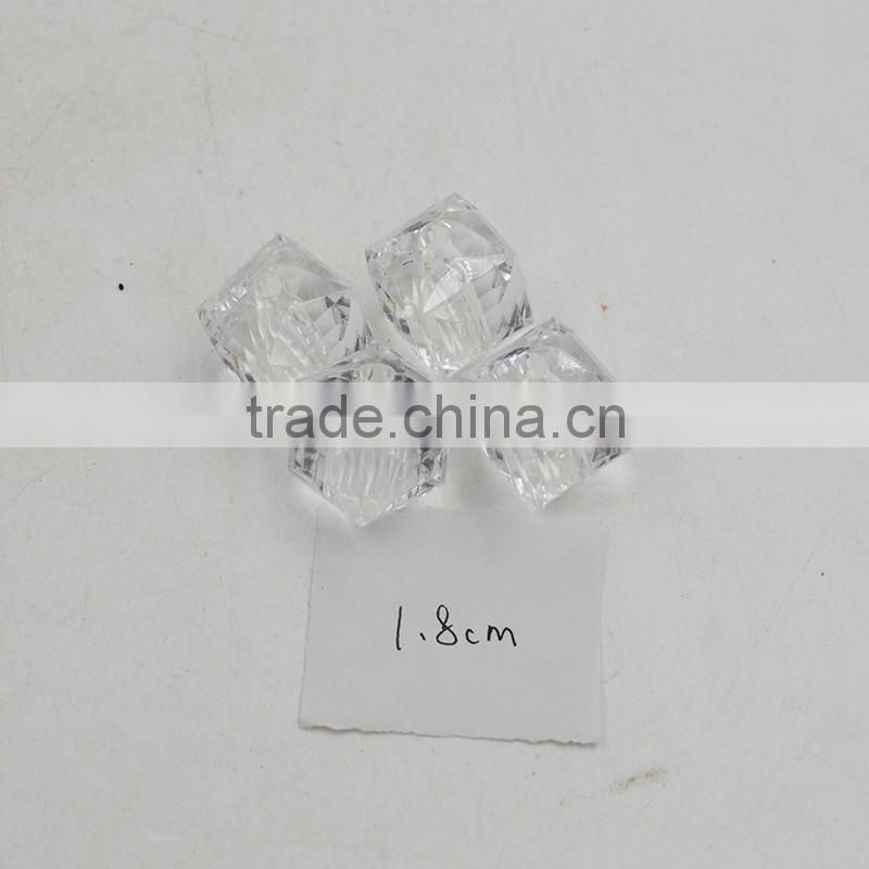 Trasparent 18mm Poly Resin Beads