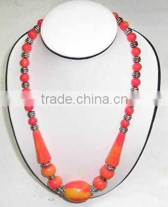 bead/bead necklace/necklace