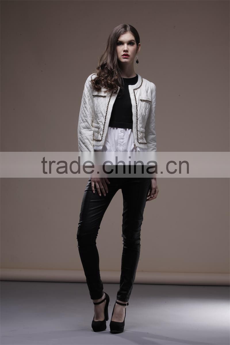 Embellished short white jacket with China collar