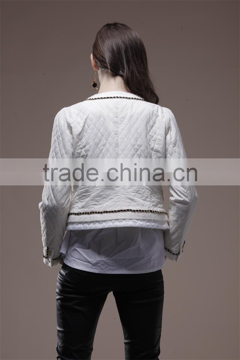 Embellished short white jacket with China collar