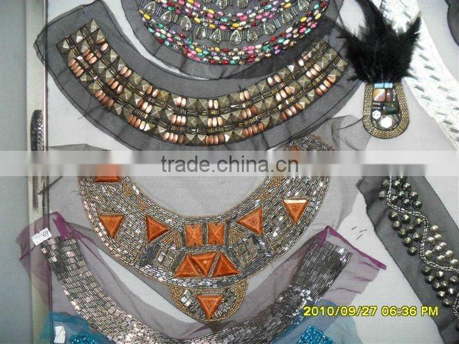 Beaded Collar Supplier (SH0167)