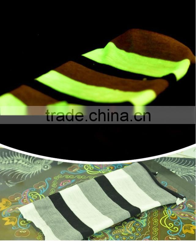 150D/2 luminous sewing thread