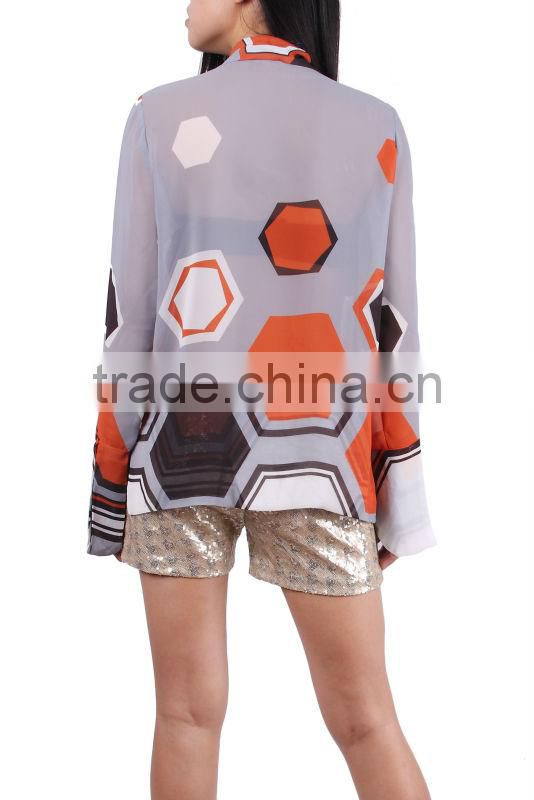 2015 fashion blouse with fly geometric scheme print