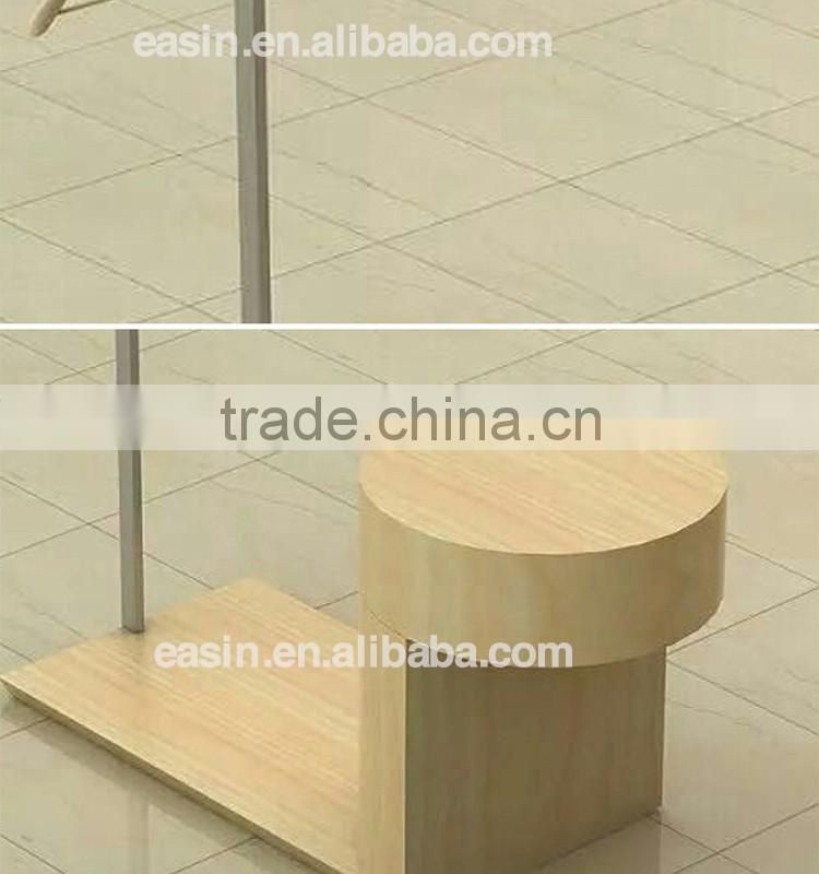 Modern Metal Clothing Hanging Rack with wooden