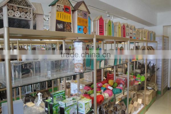 2016 new handmade Christmas wild stand small wood bird house cage with metal roof wholesale made in China