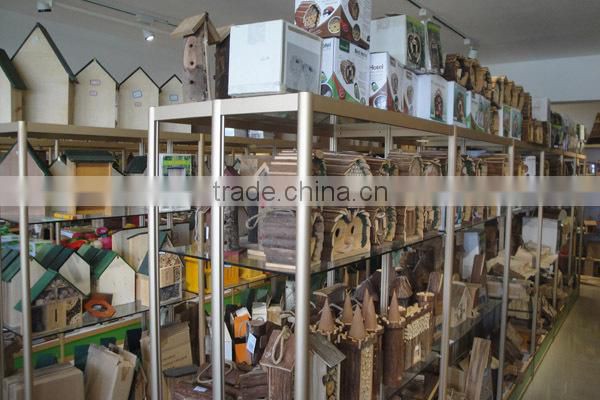 2016 new handmade Christmas wild stand small wood bird house cage with metal roof wholesale made in China