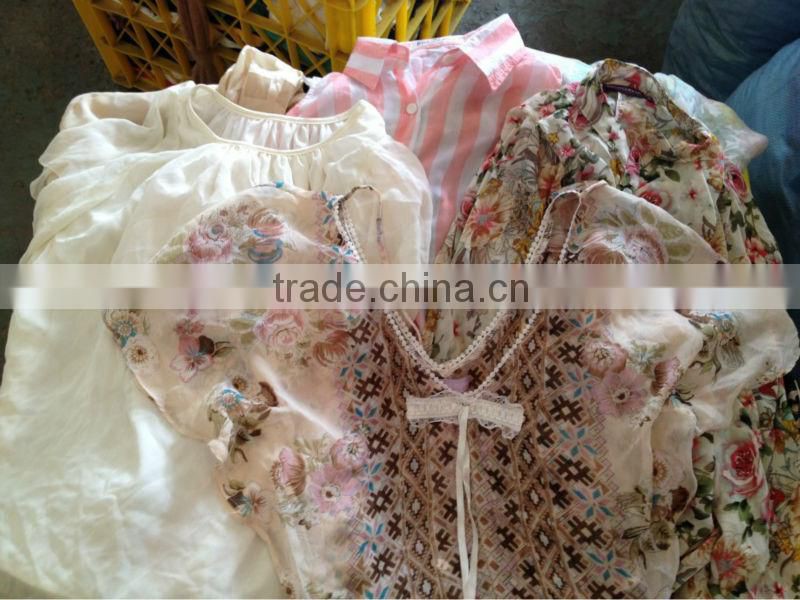 factory supply cheap used clothing wholesale premium grade second hand clothes in dubai in bales for sale