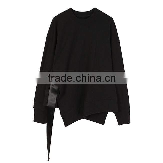 Wholesale blank streetwear slit crew neck sweatshirt woman
