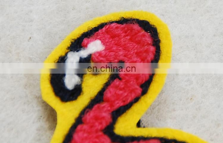 2017 new design embroidery felt patch