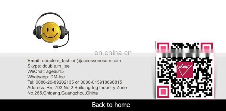 2017 hotest embroidery Smile with sequin patch