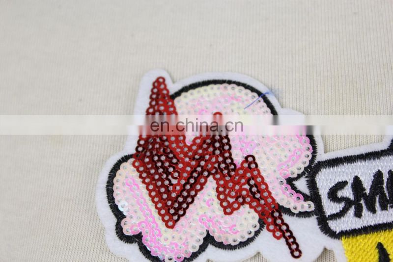 2017 hotest embroidery Smile with sequin patch