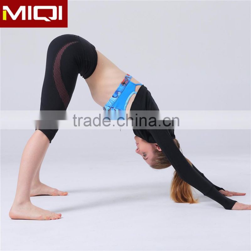 2016 fashionable fitness wear tight fitted women yoga pants mesh design yoga capri pants