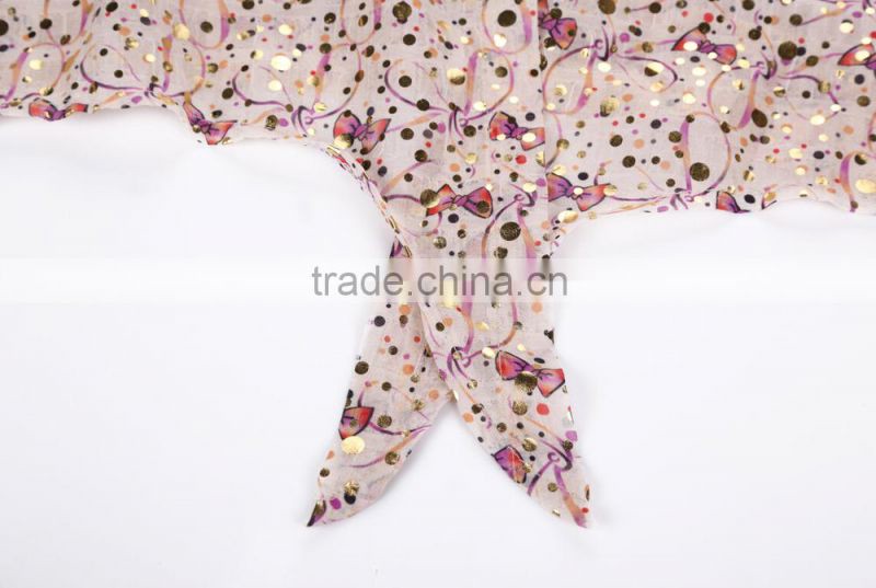 Casual lady two piece suit for short blouse and skirt