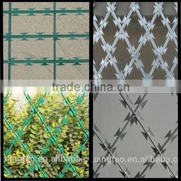 Professional ISO Security fencing razor barbed wire mesh fence,razor barbed wire