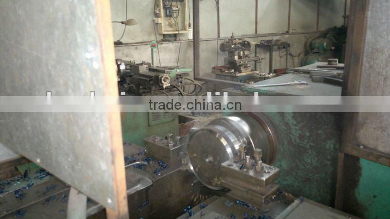 F type flanged roller for conveyor chains