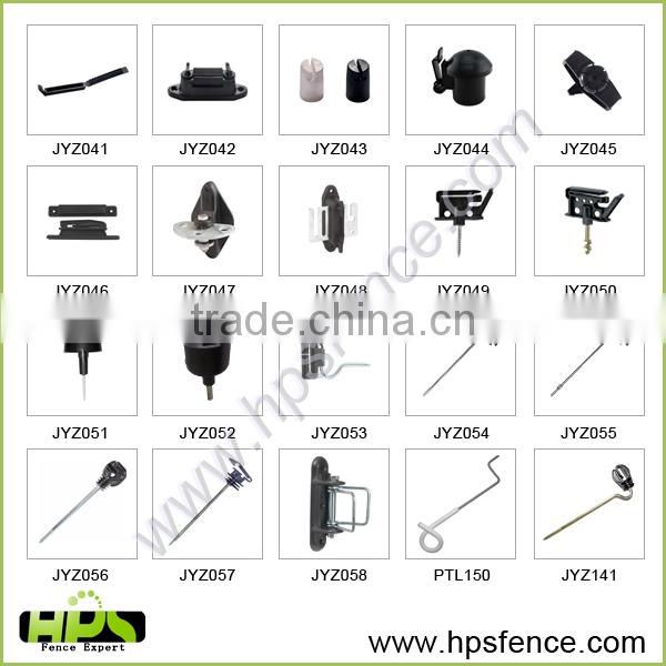 Wood post screw in end and corner insulator for electric fence