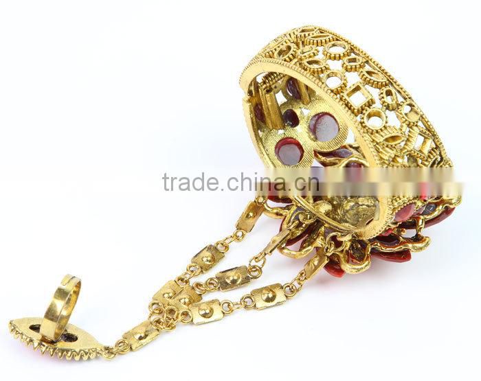 2014 Hot Sale Big Fashion Custom Bracelet Made in China J061007F04