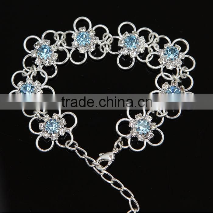Cheap Sale Decorative Rhinestone Trendy Bracelet 2016 J06861F01