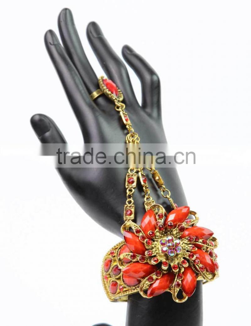 2014 Hot Sale Big Fashion Custom Bracelet Made in China J061007F04