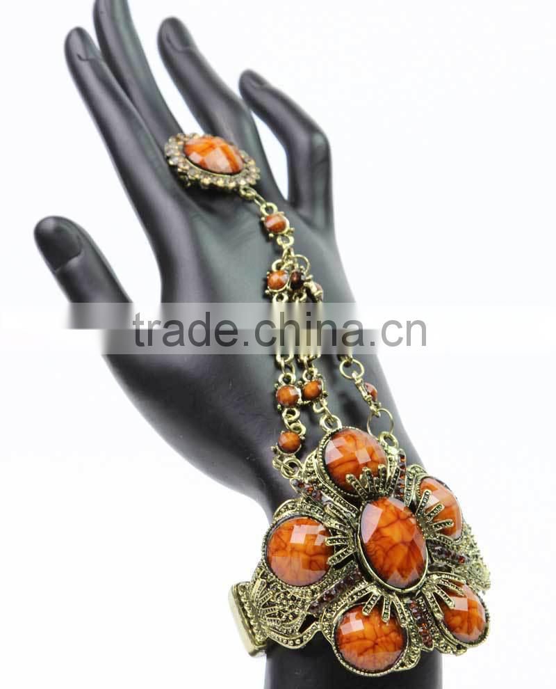 New Design Bulk Custom Fashion Fancy Crystal Bracelet Bangle J061000F05