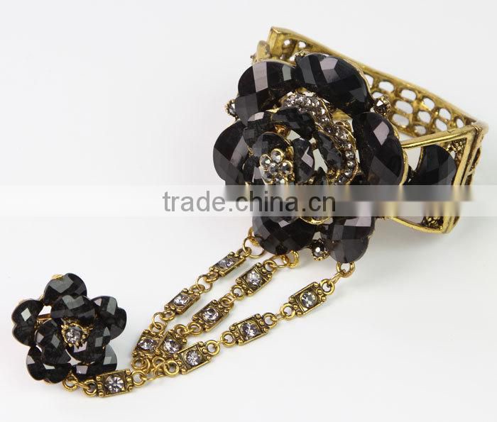 Hot Sale Cheap Bulk Black Flower Charm Bracelet Wholesale J061943F07