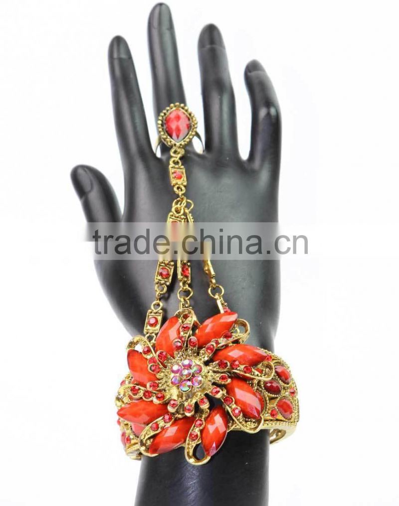 2014 Hot Sale Big Fashion Custom Bracelet Made in China J061007F04