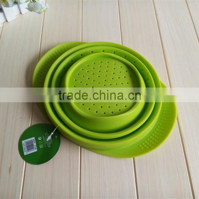 Silicone Mini Collapsible Fruit & Vegetable Strainer