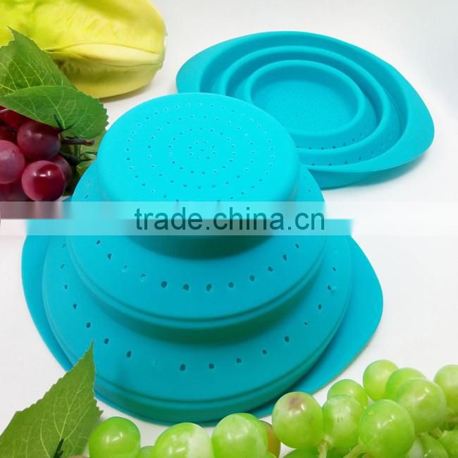 Silicone Mini Collapsible Fruit & Vegetable Strainer